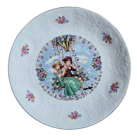 My Valentine 1980 Royal Doulton Courting Couple Plate Victorian Floral Vintage - Picture 1 of 6